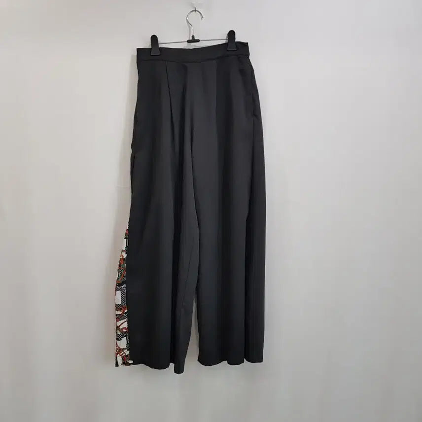 [SOLD OUT] 빈티지 밴딩 검정 아방가르드 와이드 통 바지 여M Q70