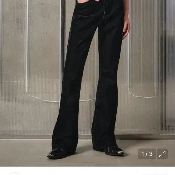[BUNJANG] Elwood Slash Flare Velvetin Black Jeans / 44) 엘무드 슬래시 플레어 데님 벨벳틴 블랙