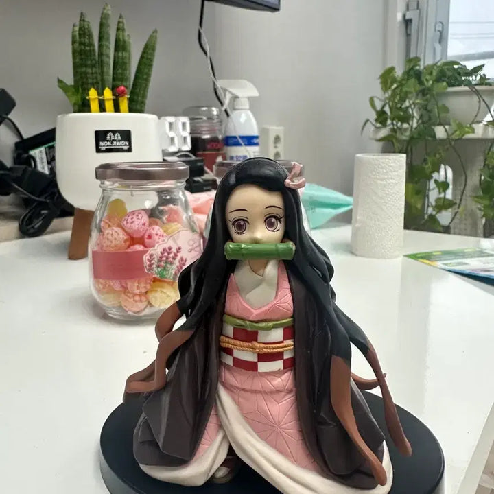 [BUNJANG] Demon Slayer Nezuko Figure / 귀멸의 칼날 네즈코 피규어