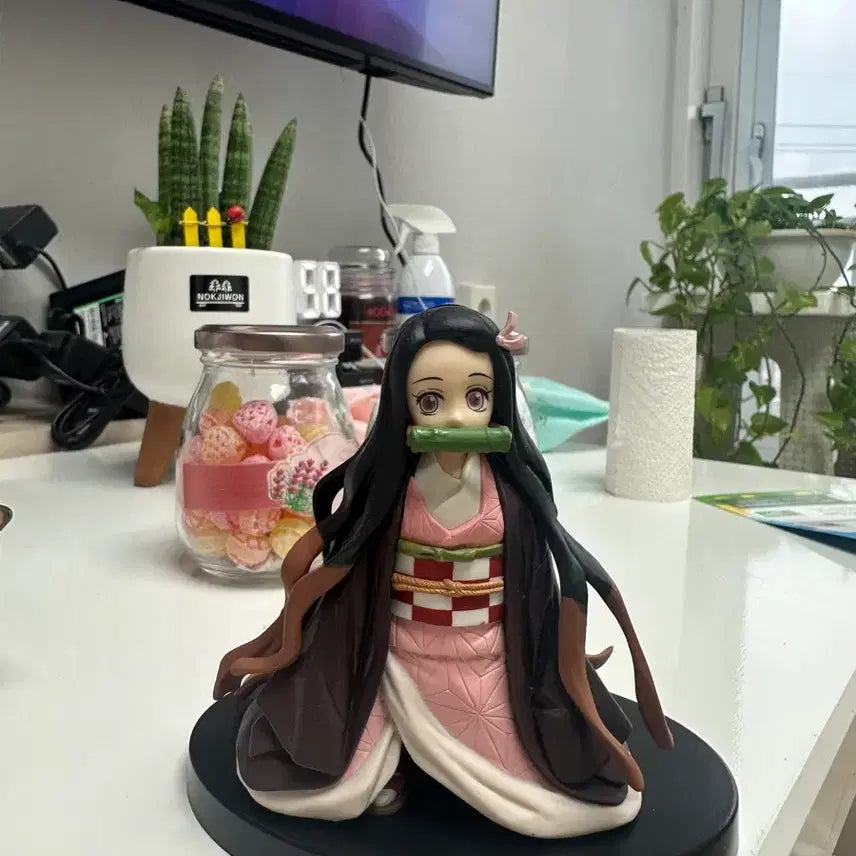 [BUNJANG] Demon Slayer Nezuko Figure / 귀멸의 칼날 네즈코 피규어