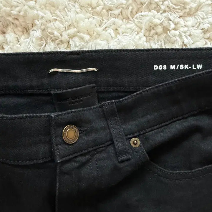 [BUNJANG] Saint Laurent D03 Slim-Fit Black Distressed Jeans / 생로랑 블랙 무파진 19년 32