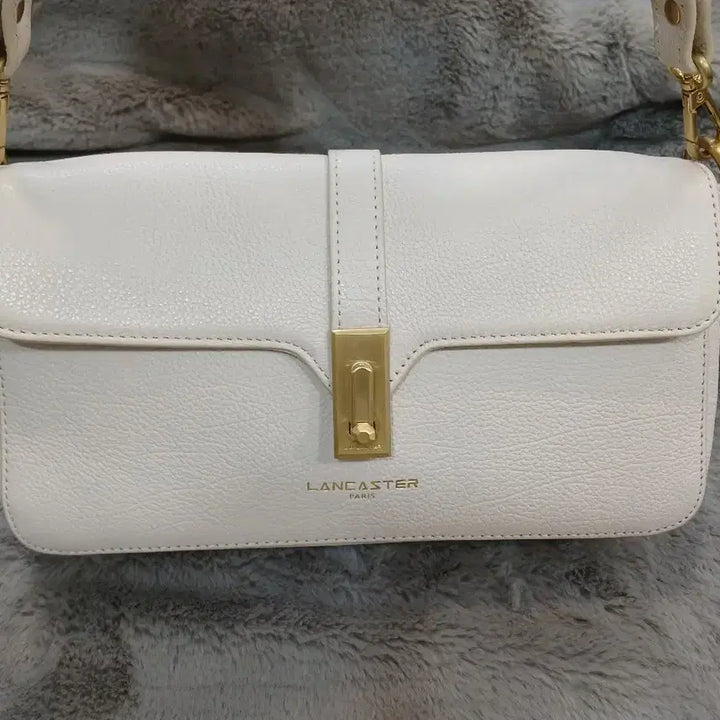 [BUNJANG] Lancaster Aria Horizon Leather Baguette Shoulder Bag / 랑카스터 아리아 호라이즌 바게트 숄더백 소가죽 가방