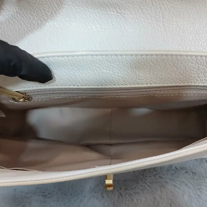 [BUNJANG] Lancaster Aria Horizon Leather Baguette Shoulder Bag / 랑카스터 아리아 호라이즌 바게트 숄더백 소가죽 가방