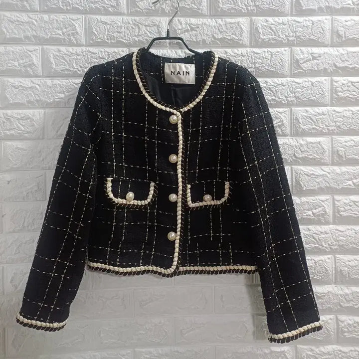 [BUNJANG] NAIN Black and Gold Tweed Jacket / NAIN 블랙금장 트위드자켓