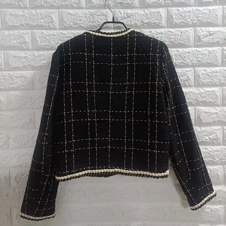 [BUNJANG] NAIN Black and Gold Tweed Jacket / NAIN 블랙금장 트위드자켓