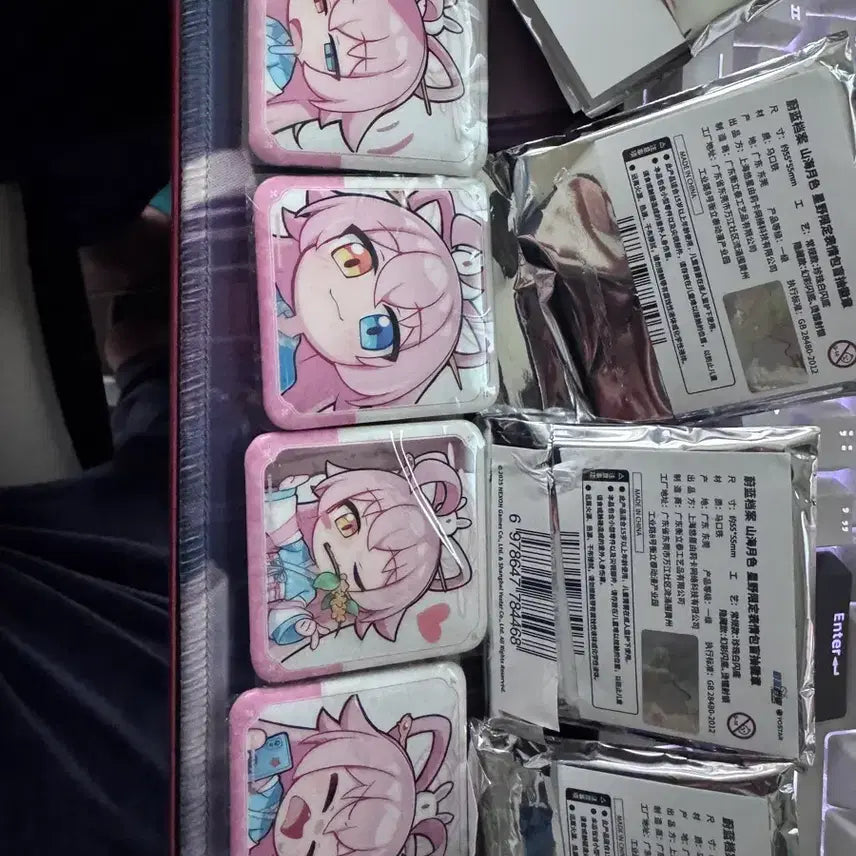 [BUNJANG] Takanashi Hoshino Badge / 타카나시 호시노 캔뱃지