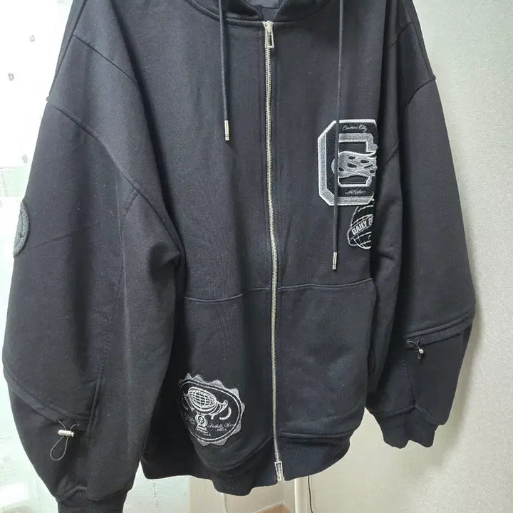 [BUNJANG] Songzio Homme DC Collaboration Hooded Zip-up / 송지오 옴므 X DC 후드집업 블랙