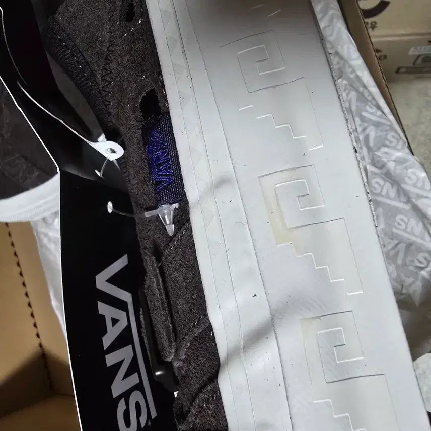 [BUNJANG] Vans Vault Tak Hayashi Style 47 Sneakers / 반스 볼트 타카 하야시 스타일47 275 새제품