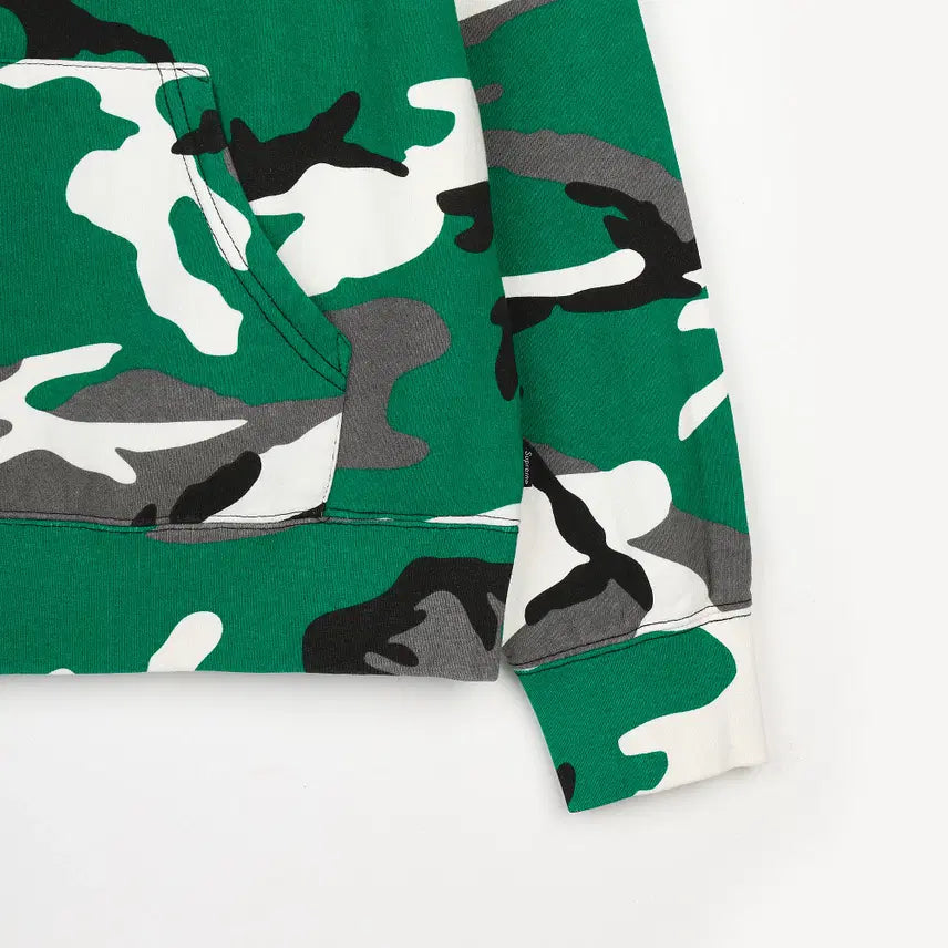 [SOLD OUT] [M] 슈프림 스몰 박스 집업 후드 스웨트셔츠 그린 카모 - 25FW