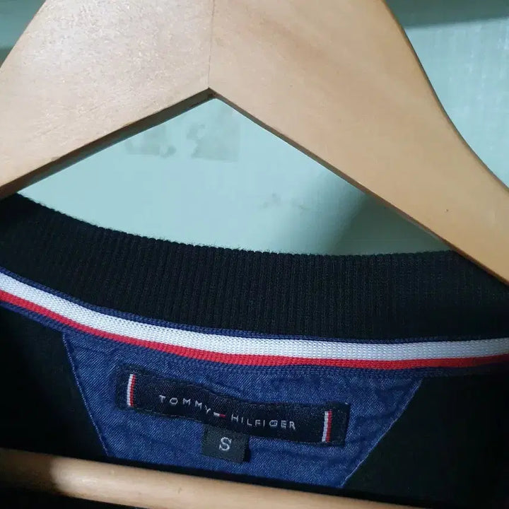 [BUNJANG] Tommy Hilfiger Fleece Sweatshirt / 타미힐피거 기모 맨투맨 95