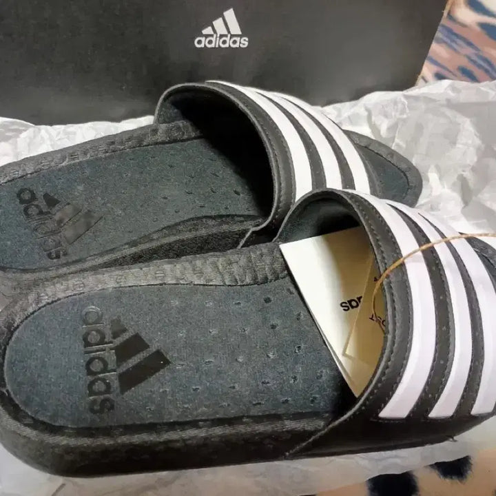 [BUNJANG] Adidas Adilette Boost Cushion Slide Sandals / 아디다스 아딜렛 부스트 쿠션 슬라이드 블랙 삼선 슬리퍼(255~260)