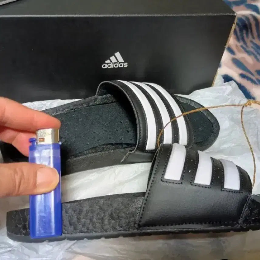 [BUNJANG] Adidas Adilette Boost Cushion Slide Sandals / 아디다스 아딜렛 부스트 쿠션 슬라이드 블랙 삼선 슬리퍼(255~260)