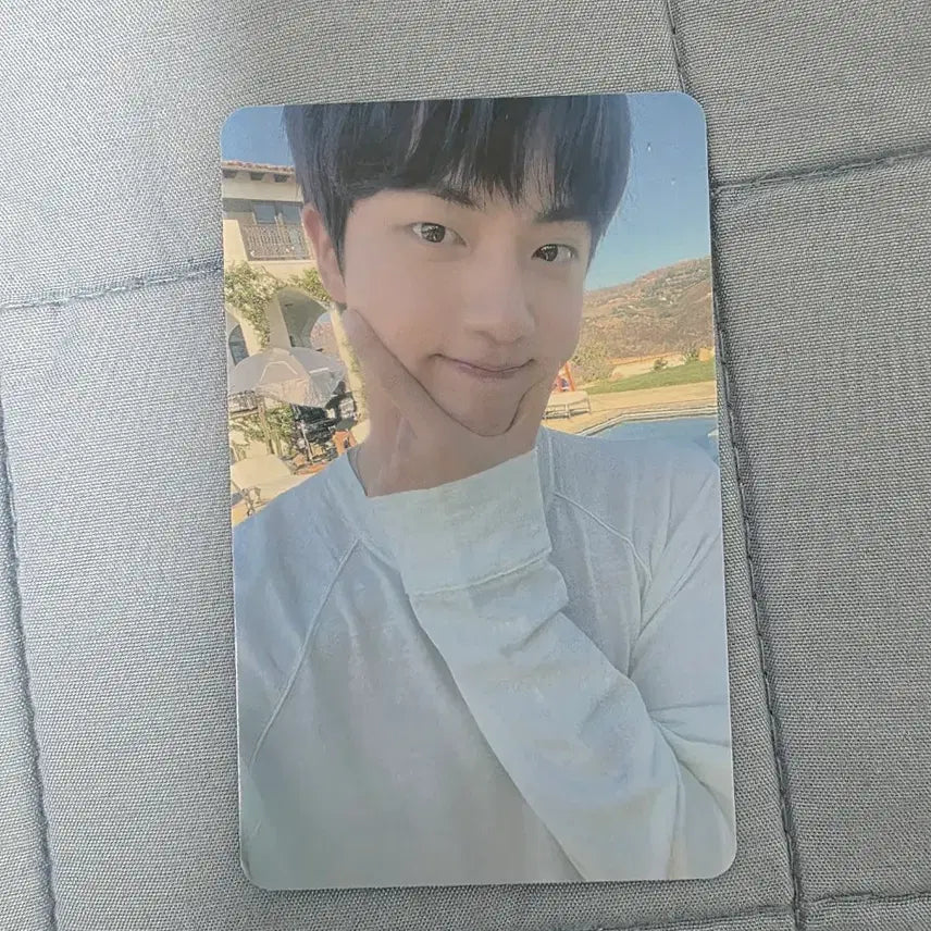 [BUNJANG] BTS Jin Weverse Lucky Draw Photocard / 방탄소년단 bts HAPPY 위드뮤 럭드 진 석진 포카