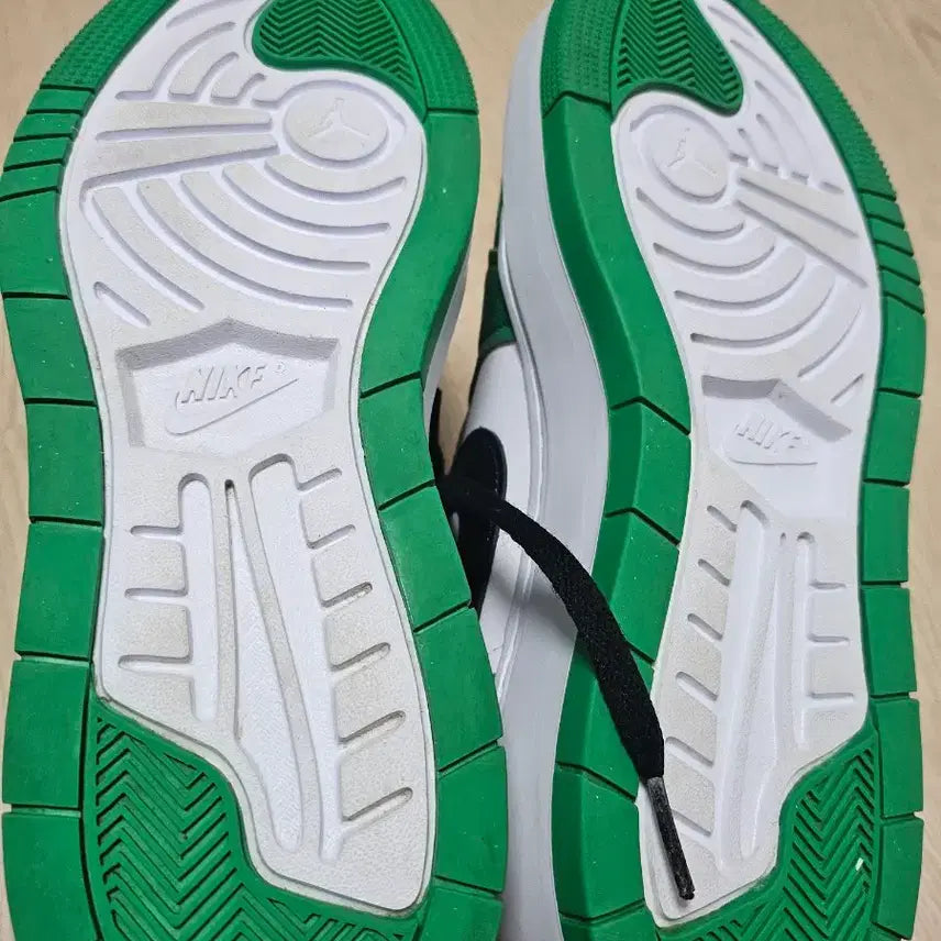 [BUNJANG] Nike Jordan 1 Elevate Low Lucky Green White Sneakers / 나이키 조던1 엘리베이트 로우 럭키 그린 화이트 265