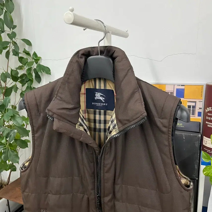 [BUNJANG] Burberry Padded Vest 48 / 버버리 패딩 베스트 48