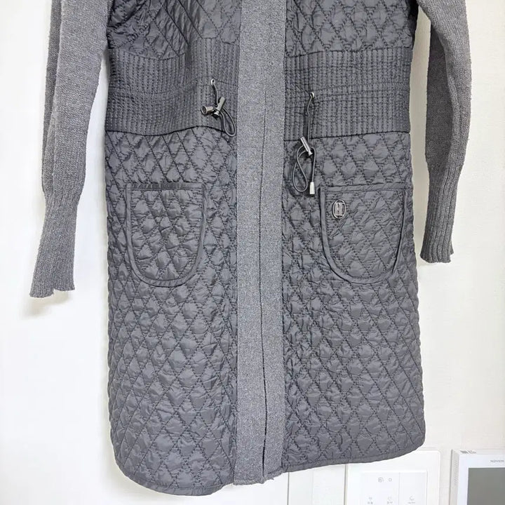 [BUNJANG] ELLE Quilted Long Cardigan Charcoal Gray / ELLE 엘르 퀼팅 롱 가디건 차콜그레이