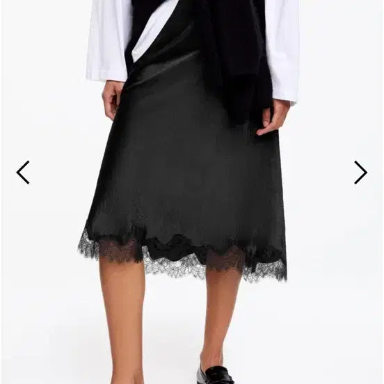 [BUNJANG] ARKET Lace Satin Skirt - Black / ARKET 레이스 새틴 스커트 블랙