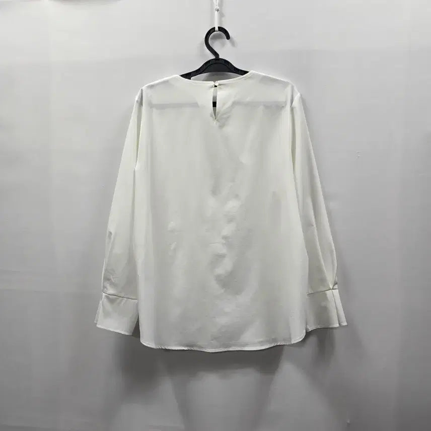 [BUNJANG] thg White Round Neck Long Sleeve Blouse / 0452 thg me 화이트 라운드넥 긴팔 블라우스 77