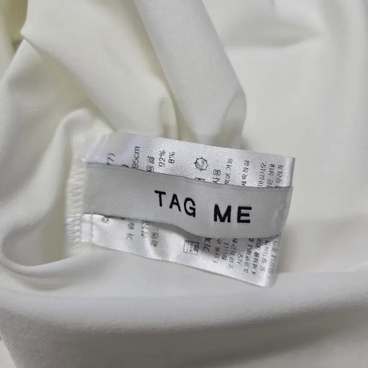 [BUNJANG] thg White Round Neck Long Sleeve Blouse / 0452 thg me 화이트 라운드넥 긴팔 블라우스 77
