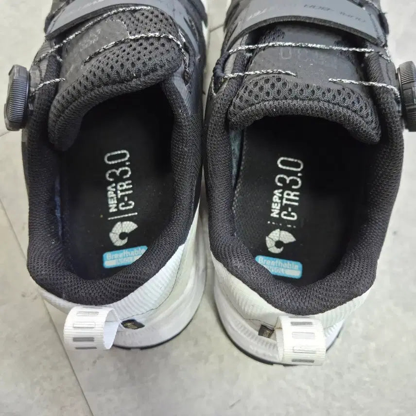 [BUNJANG] Nepa Dual Flow GTX Boa TR 3.0 Hiking Shoes / 네파 듀얼 플로우 고어텍스GTX 보아 TR 3.0(250