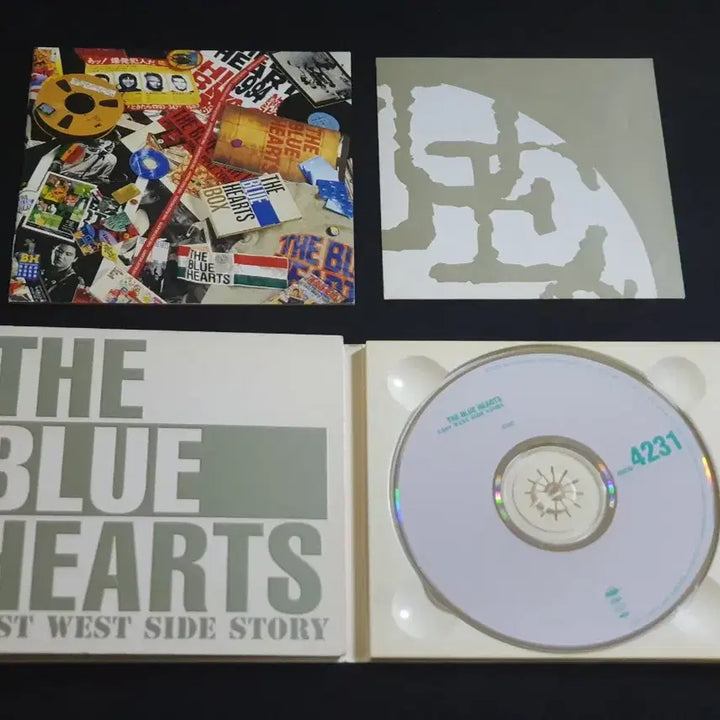 [BUNJANG] THE BLUE HEARTS EAST WEST SIDE STORY (2CD) Album / 블루하츠 앨범 EAST WEST SIDE STORY (2CD) 음반