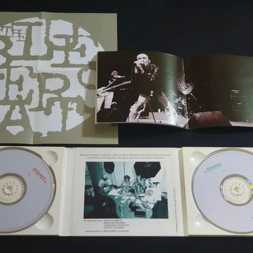 [BUNJANG] THE BLUE HEARTS EAST WEST SIDE STORY (2CD) Album / 블루하츠 앨범 EAST WEST SIDE STORY (2CD) 음반