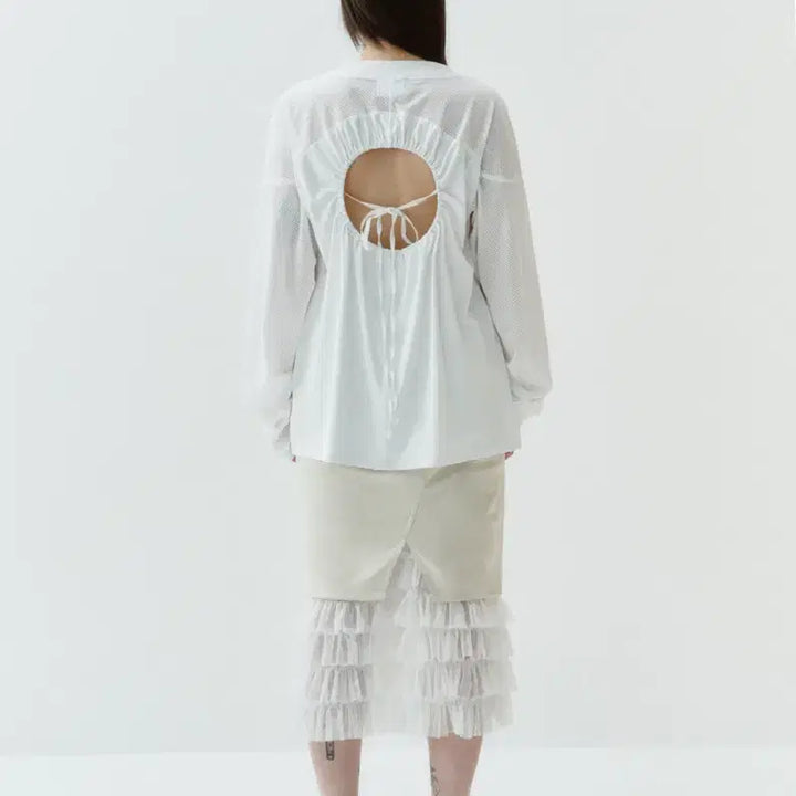 [BUNJANG] Kimitheryoung White Back Point Football Long Sleeve T-shirt / 김미더영 화이트 백포인트 풋볼 티셔츠 롱슬리브 티셔츠