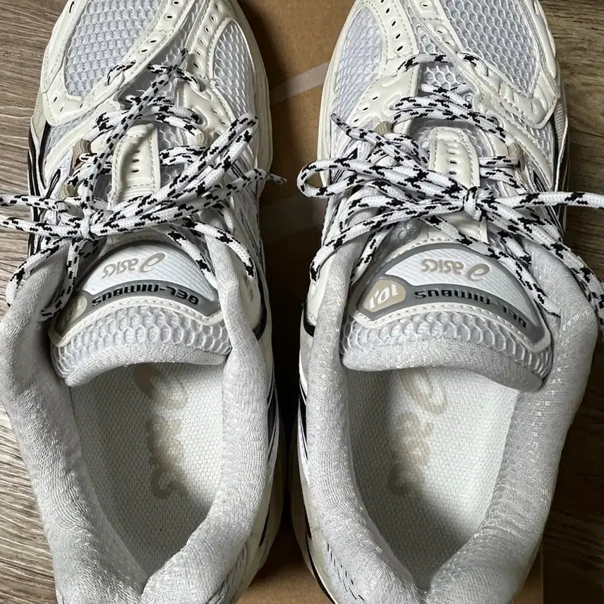 [BUNJANG] Asics Gel Nimbus 10.1 White/Ivory Shoes / 아식스 젤 님버스 10.1 화이트/아이보리 265 판매