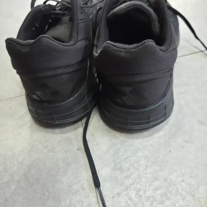 [BUNJANG] Adidas Duramo 10 Running Shoes / 아디다스 듀라모10 러닝화 270