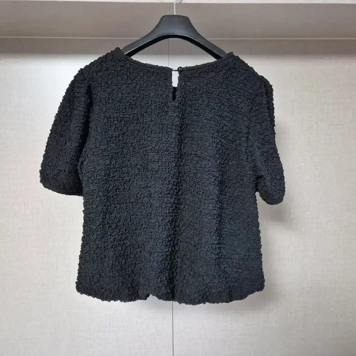 [BUNJANG] Muzak Poggie Volume Sleeve Blouse / 프리)무자크 뽀글이 볼륨소매블라우스 블랙
