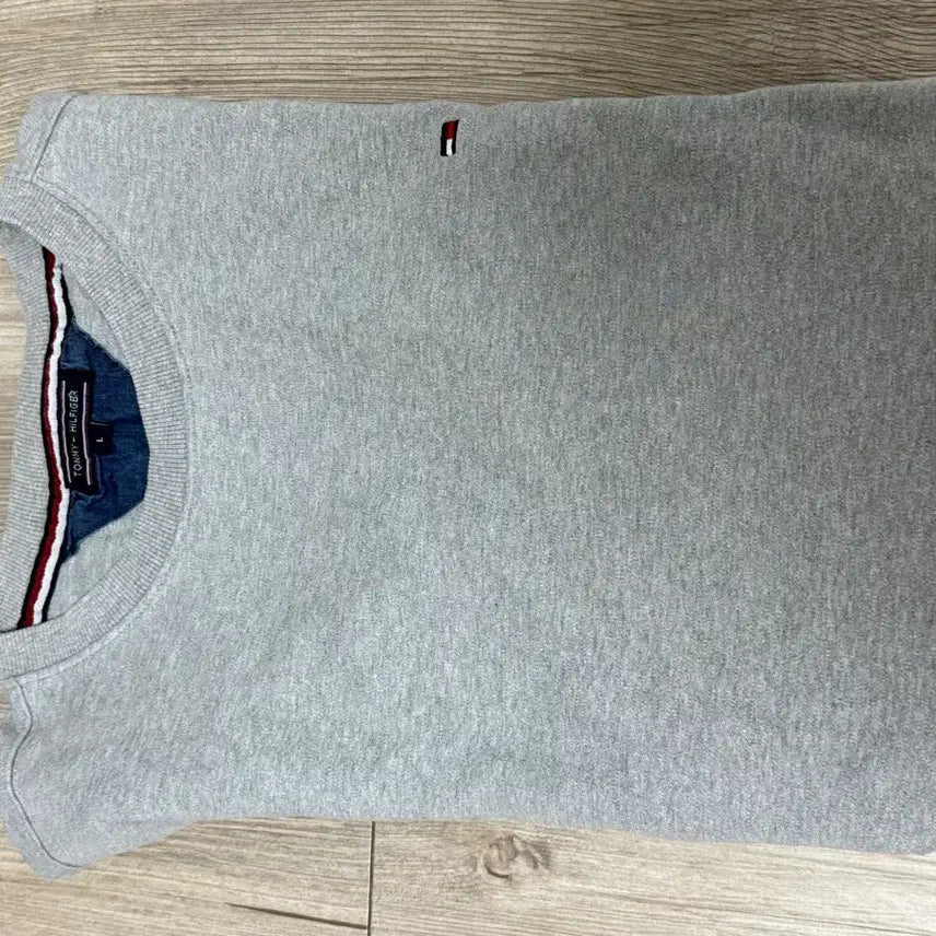 [BUNJANG] Tommy Hilfiger Gray Sweatshirt / 타미힐피거 맨투맨