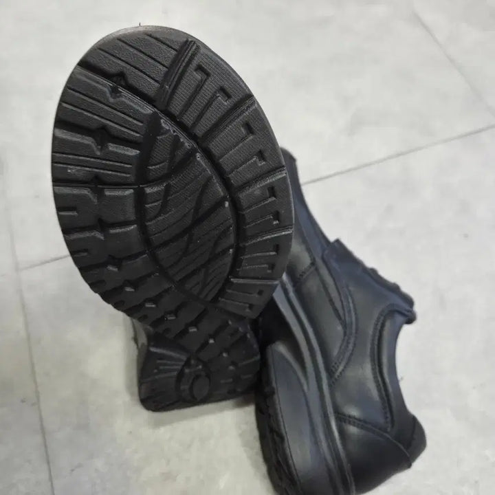 [BUNJANG] KANTUCOW Natural Leather Boa Comfort Shoes 250 / 칸투칸 천연소가죽 보아 컴포트화 250