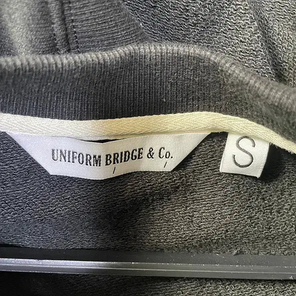[BUNJANG] Uniform Bridge Round Sweatshirt N.190 / S 유니폼브릿지 라운드 맨투맨 N.190