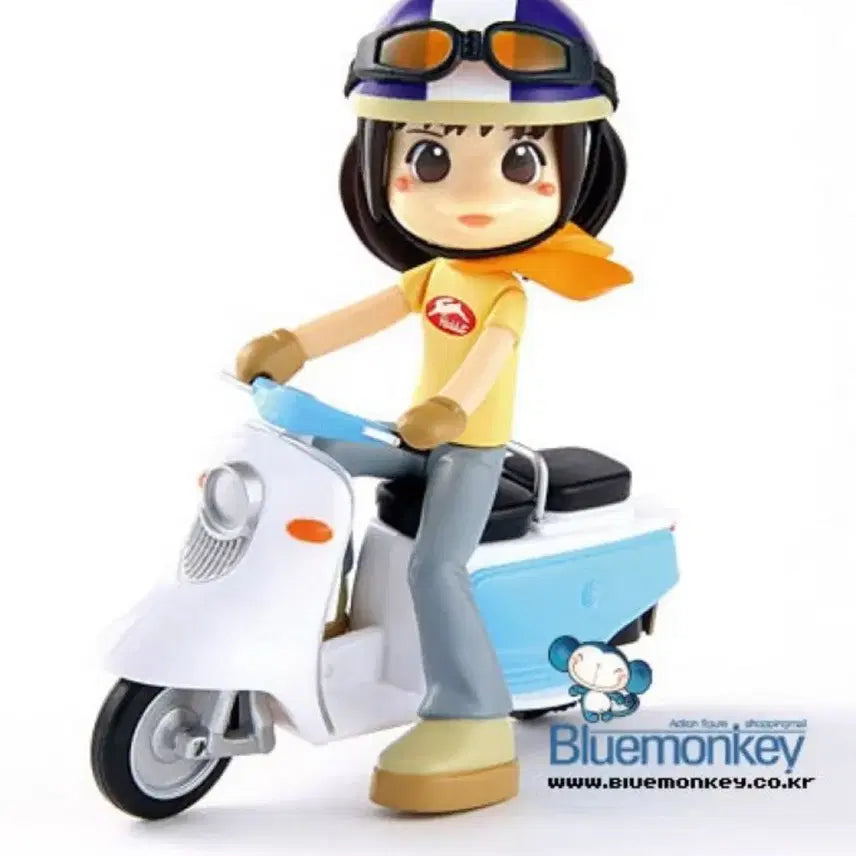 [BUNJANG] Pinky Street Rabbit Scooter Figure / 핑키스트리트 래빗 스쿠터 피규어