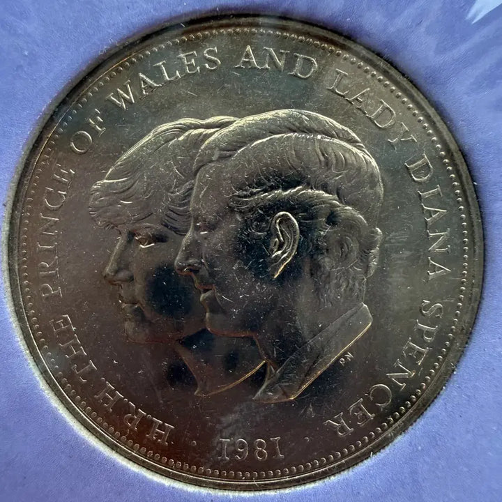 [BUNJANG] Royal Mint Prince Charles &amp; Diana Wedding Commemorative Coin / [미사용] 1981년 영국 왕자와 다이애나 왕실결혼식 기념동전 S1031