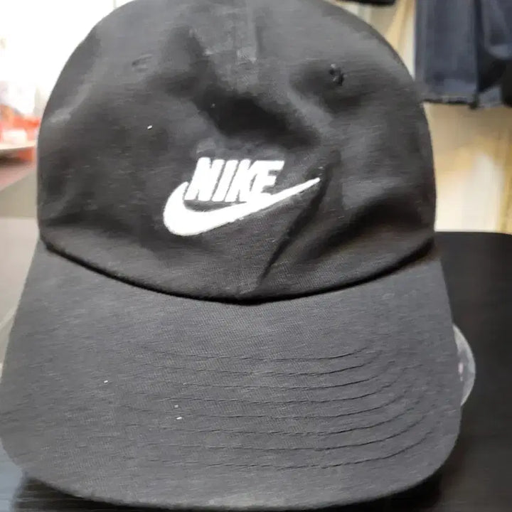[BUNJANG] Discovery, Kangol, Nike Bundle Set of 7 Ball Caps / 디스커버리, 캉골, 나이키 볼캡 7개 일괄