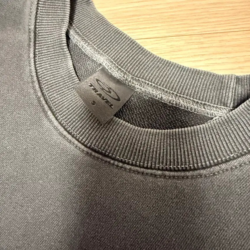 [BUNJANG] Travel 100% Cotton Pigment Sweatshirt / 트래블 면100% 피그먼트 스웨트셔츠 맨투맨 (쭈리안감) 95~100