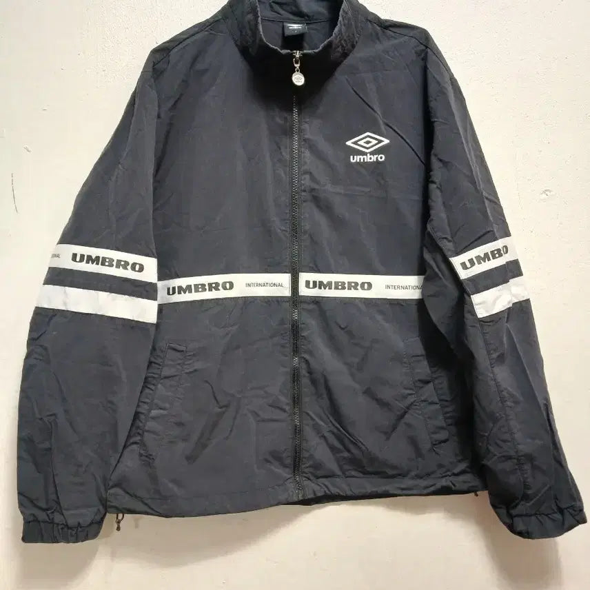 [SOLD OUT] 엄브로 남성 바람막이 자켓 점퍼 사이즈 95