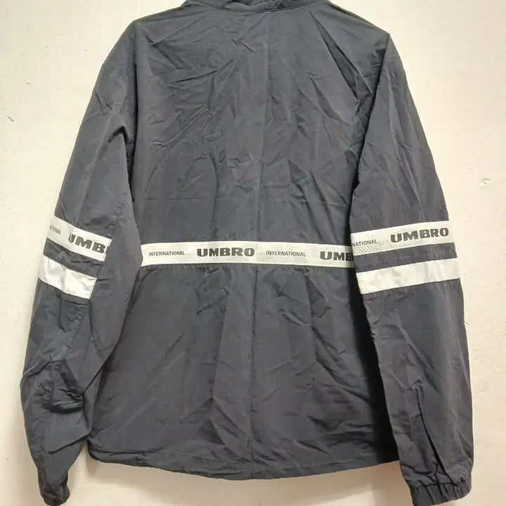 [SOLD OUT] 엄브로 남성 바람막이 자켓 점퍼 사이즈 95