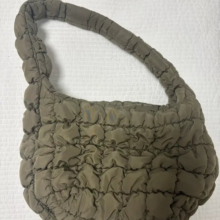 [SOLD OUT] COS 코스 퀼팅백 카키