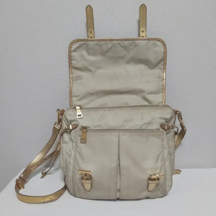 [BUNJANG] Prada Vintage Nylon Messenger Crossbody Bag / [정품] 프라다 빈티지 나일론 메신저 숄더백 크로스백