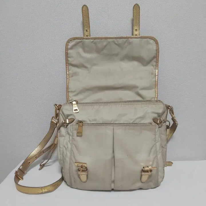[BUNJANG] Prada Vintage Nylon Messenger Crossbody Bag / [정품] 프라다 빈티지 나일론 메신저 숄더백 크로스백