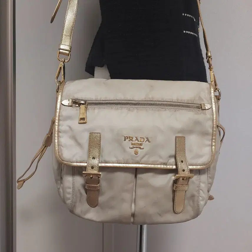 [BUNJANG] Prada Vintage Nylon Messenger Crossbody Bag / [정품] 프라다 빈티지 나일론 메신저 숄더백 크로스백