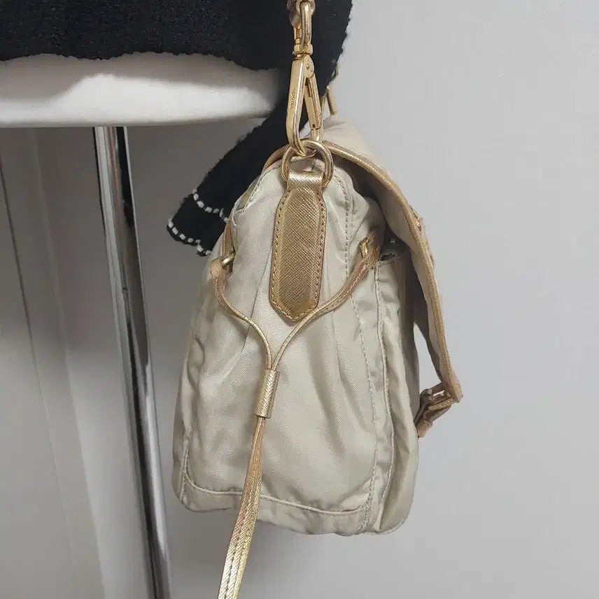 [BUNJANG] Prada Vintage Nylon Messenger Crossbody Bag / [정품] 프라다 빈티지 나일론 메신저 숄더백 크로스백