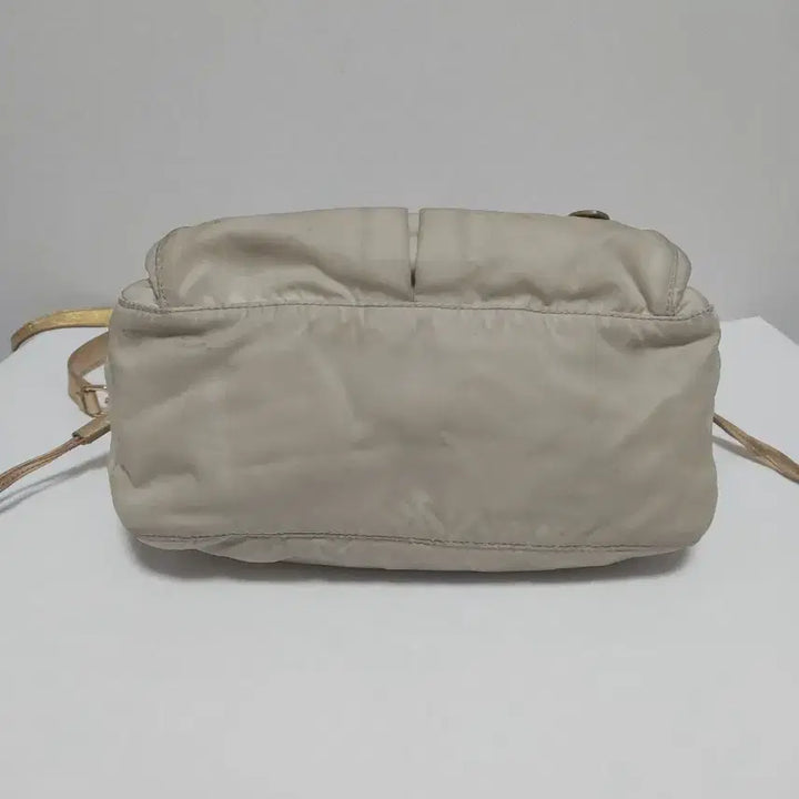 [BUNJANG] Prada Vintage Nylon Messenger Crossbody Bag / [정품] 프라다 빈티지 나일론 메신저 숄더백 크로스백