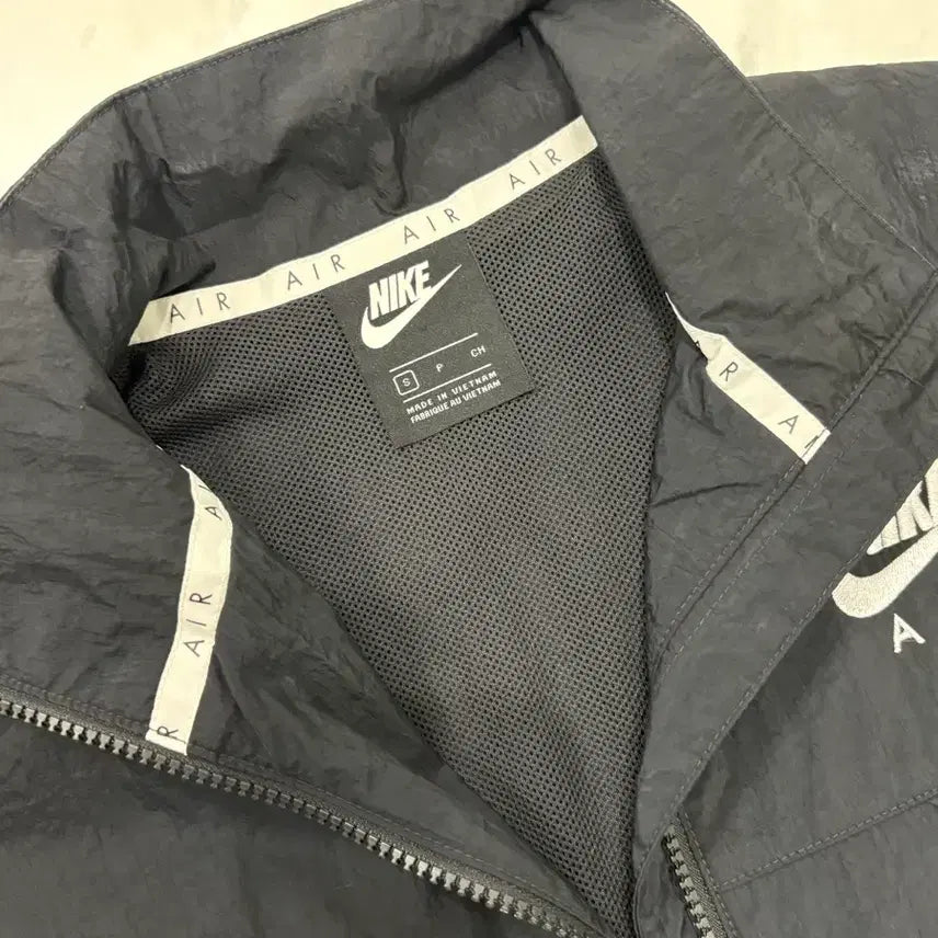 [SOLD OUT] nike anorak windbreaker s
