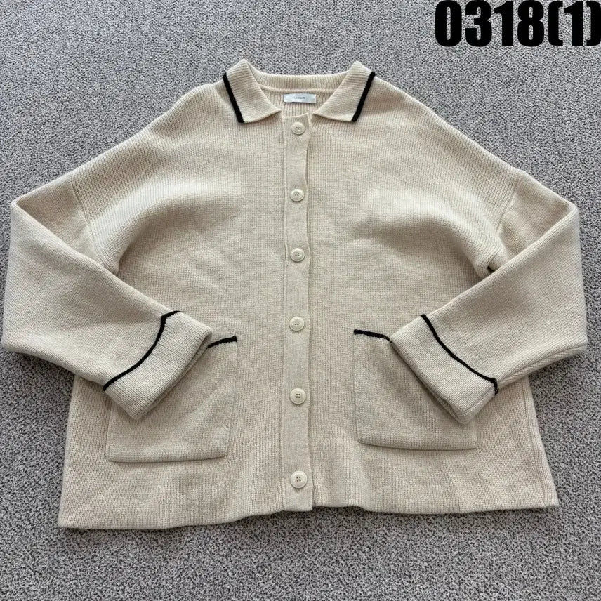 [SOLD OUT] LANDMARK 아이보리 가디건 L