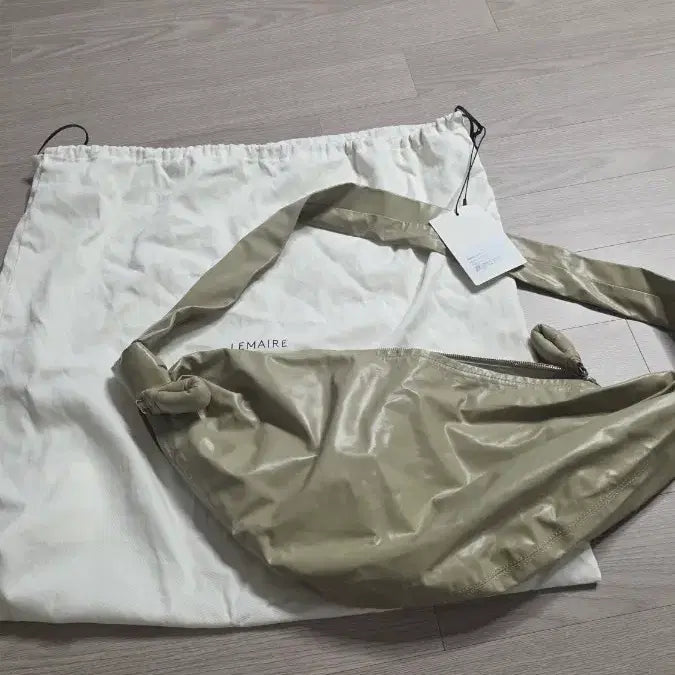 [BUNJANG] Lemaire Soft Croissant Bag Medium / 르메르 소프트 크루아상백 미디움