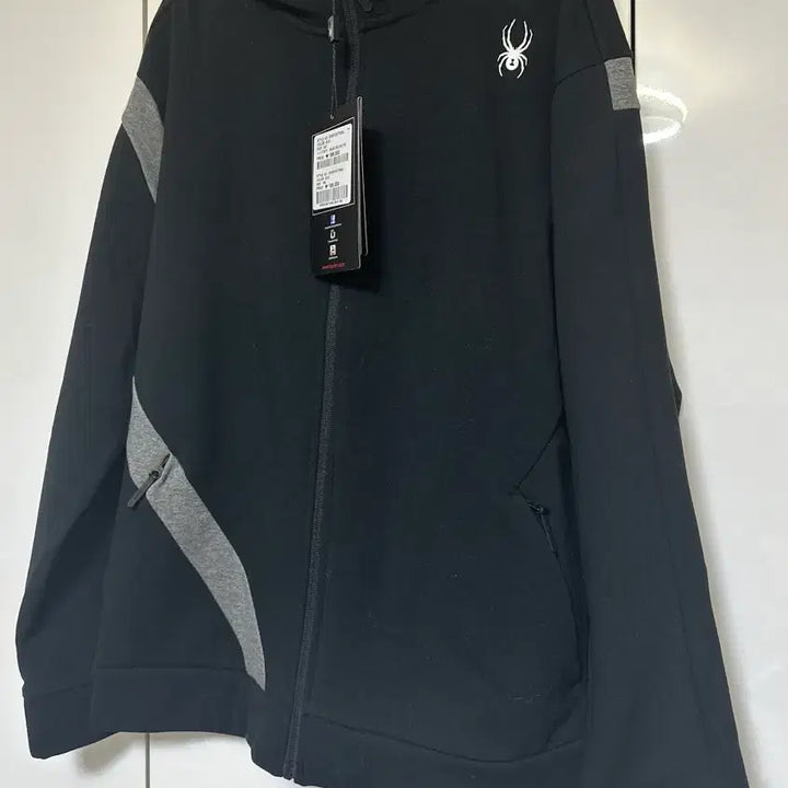 [BUNJANG] Spider Black Fleece Lined Hoodie Zip-up (Size 100) / 스파이더 블랙 기모 후드 집업 100