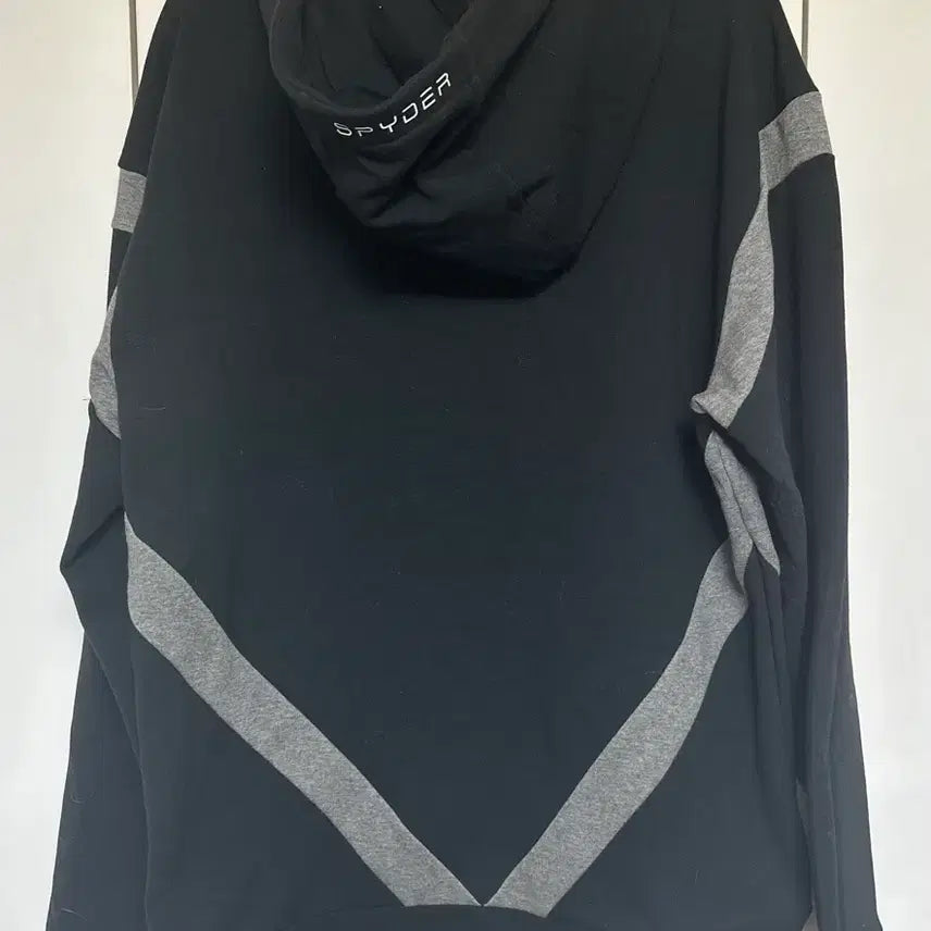 [BUNJANG] Spider Black Fleece Lined Hoodie Zip-up (Size 100) / 스파이더 블랙 기모 후드 집업 100
